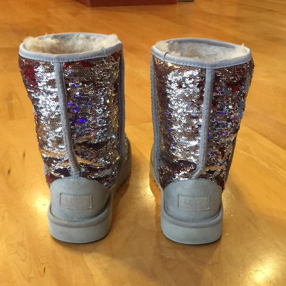 UGG | Short Boots With Flip Sequins & Genuine Sheepskin Lining